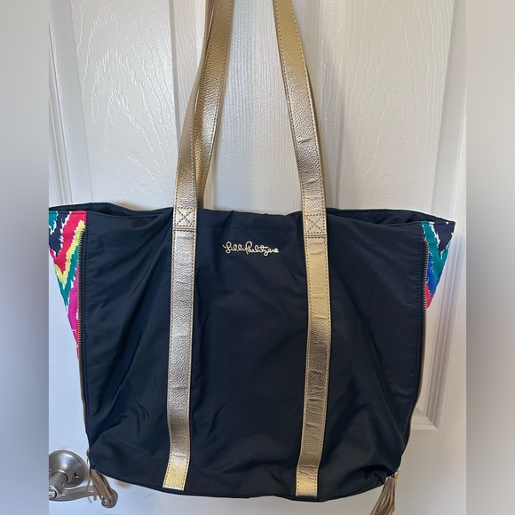 Lilly Pulitzer hearts-a-flutter side zip tote - Picture 5 of 7